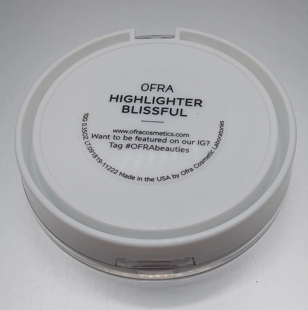 5 For $25 Item🌸 Ofra Highlighter shade BLISSFUL - Picture 3 of 3